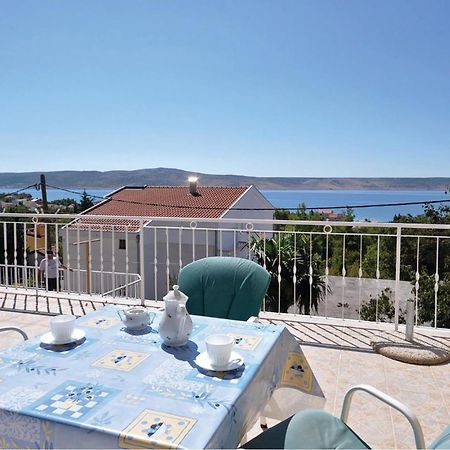 2 Bedroom Lovely Apartment In Starigrad Paklenica Extérieur photo